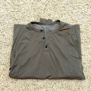 Lulu lemon long sleeve, size medium